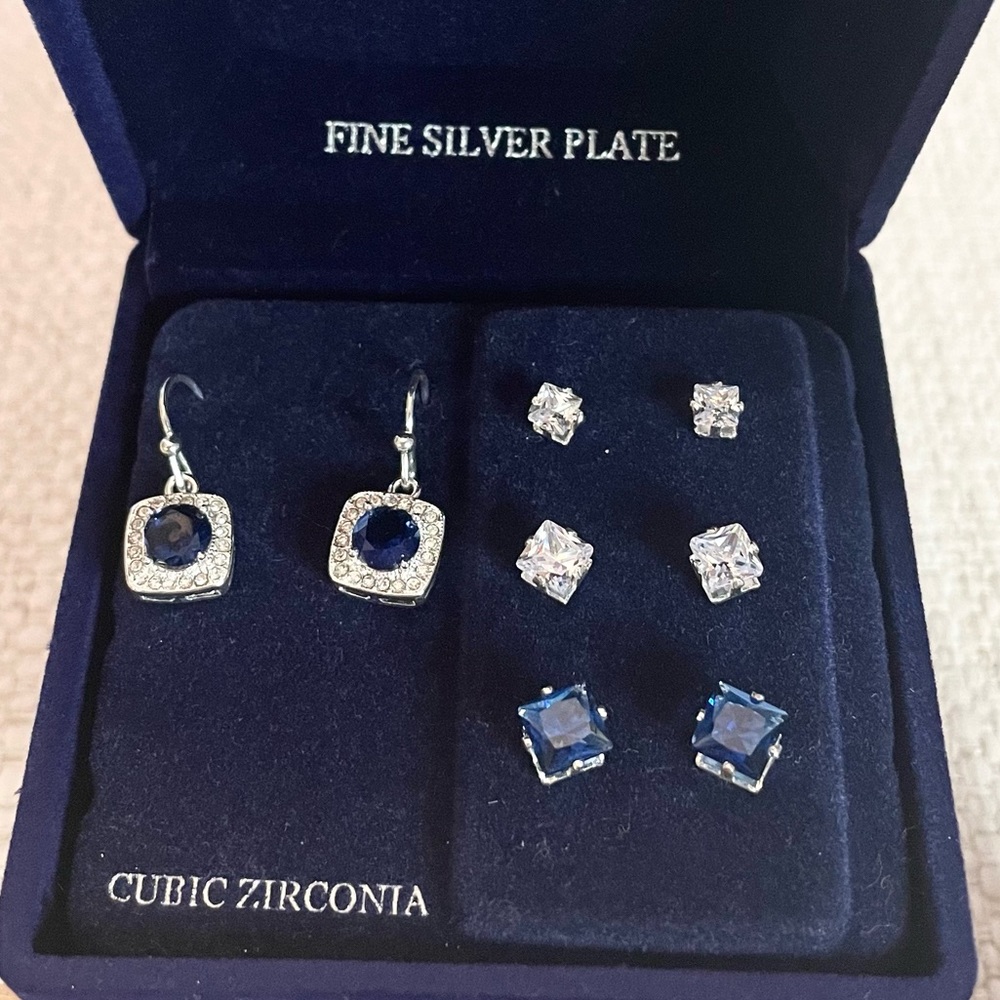 NWT cubic zirconia fine silver four pairs of silver and blue earrings - Picture 4 of 7